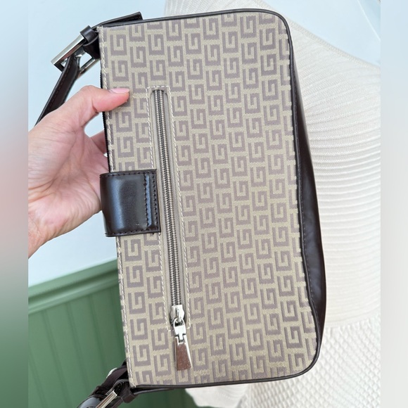 Vintage Guess Shoulder Bag Y2K style in Dark brown patent leather & Canvas VGUC - Picture 5 of 8